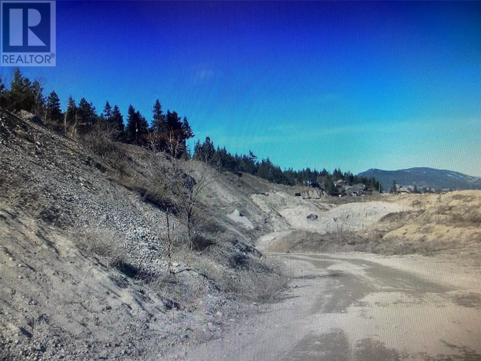 8555 Okanagan Centre Road, W
