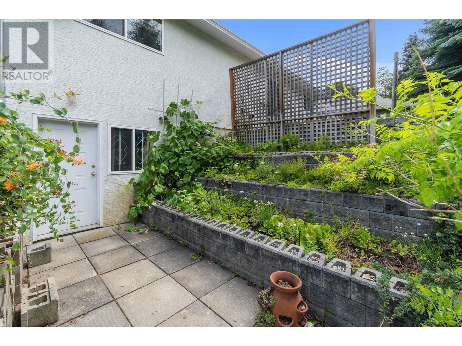801 20 Street NE Unit# 1, #1