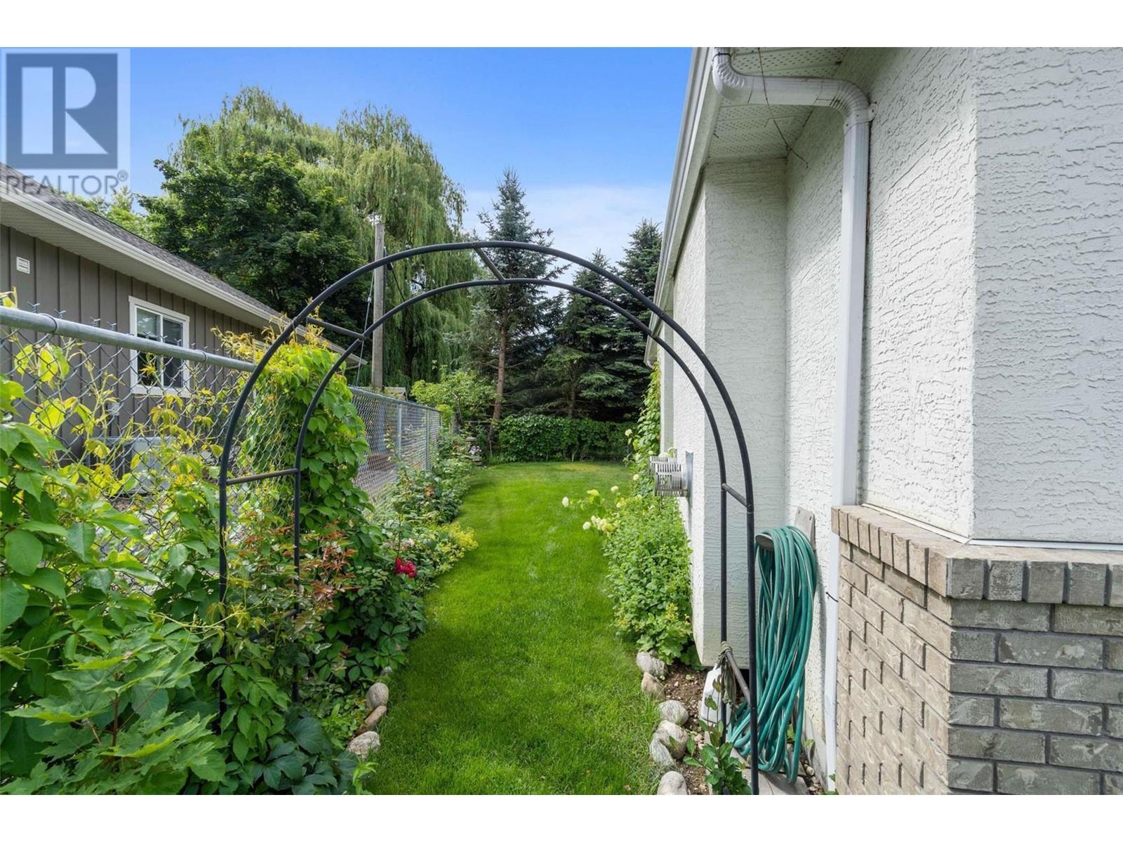 801 20 Street NE Unit# 1, #1