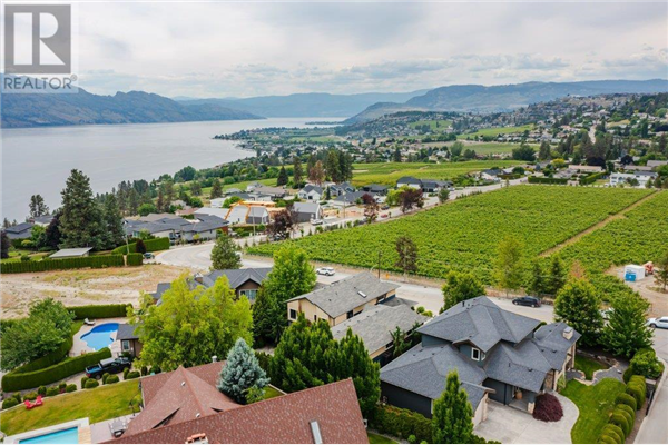 3109 Thacker Drive,, West Kelowna