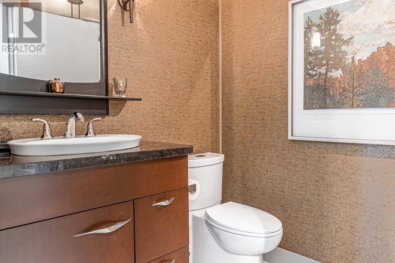 1088 Sunset Drive Unit# 221, #221