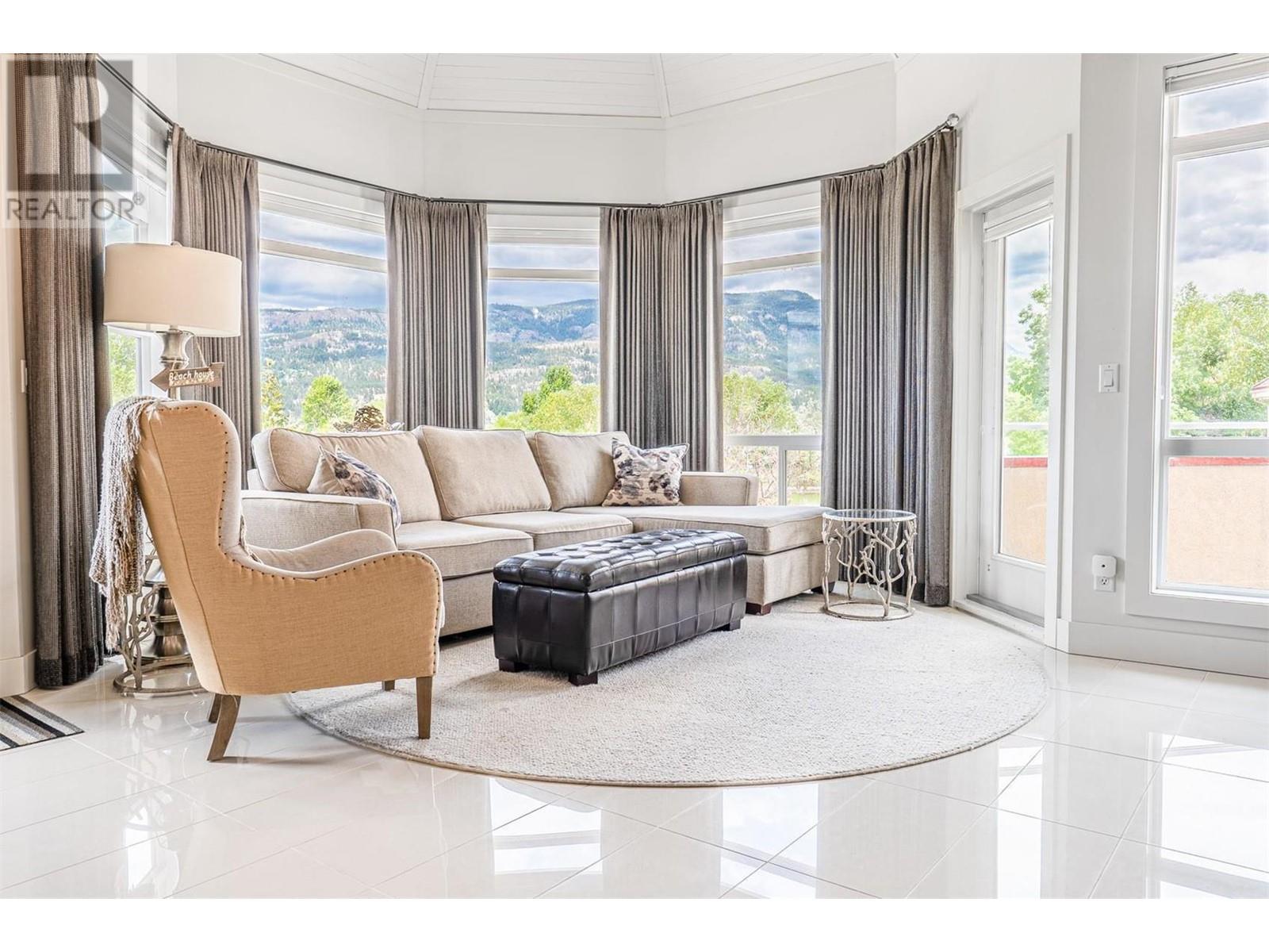 1088 Sunset Drive Unit# 221, #221