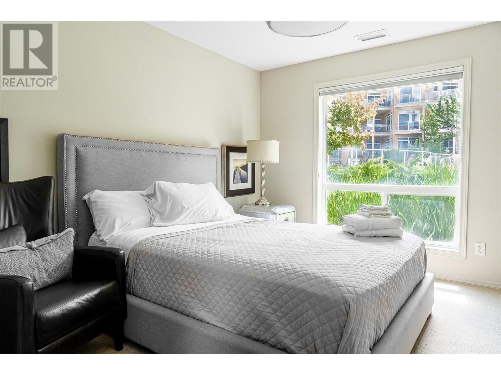 1088 Sunset Drive Unit# 221, #221