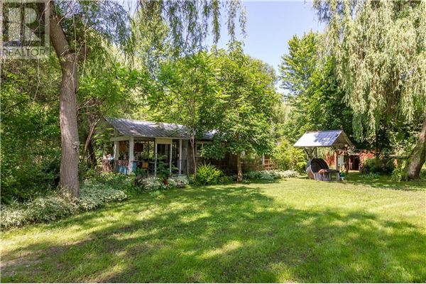 4080 50 Street, NE, Salmon Arm
