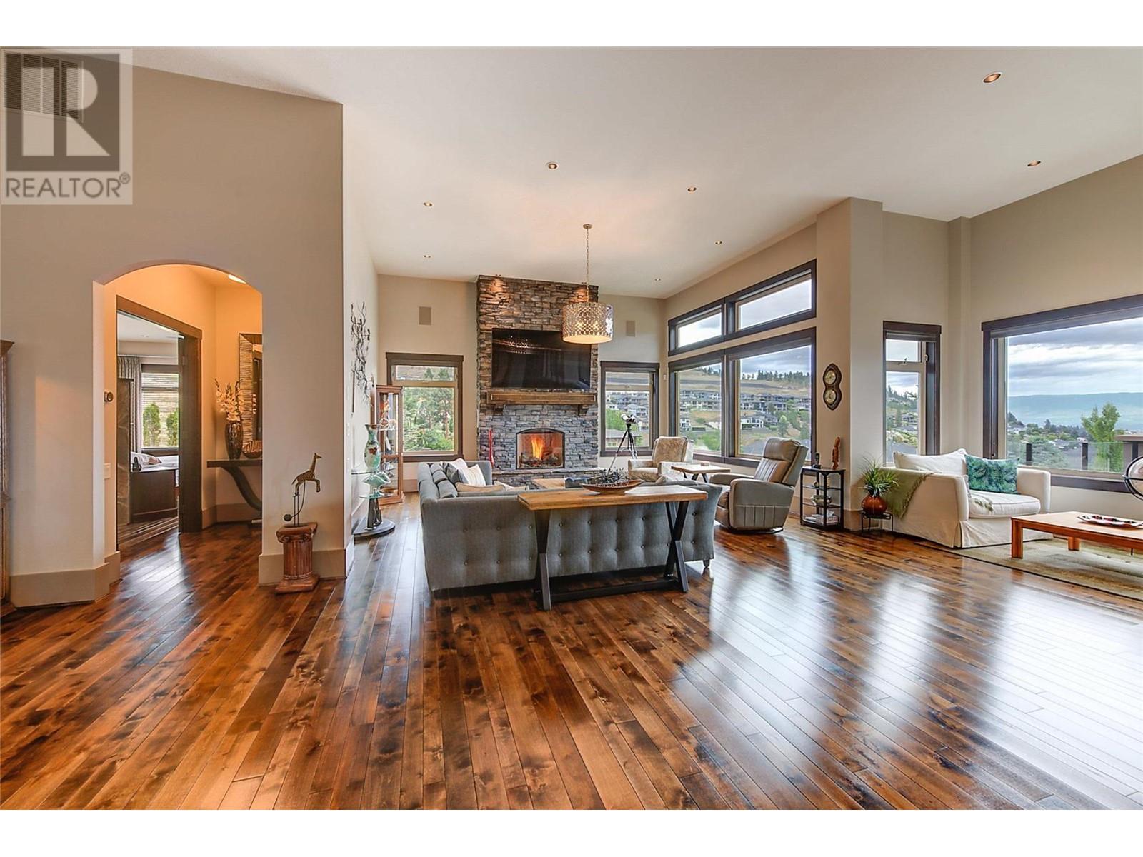 1524 Vineyard Drive