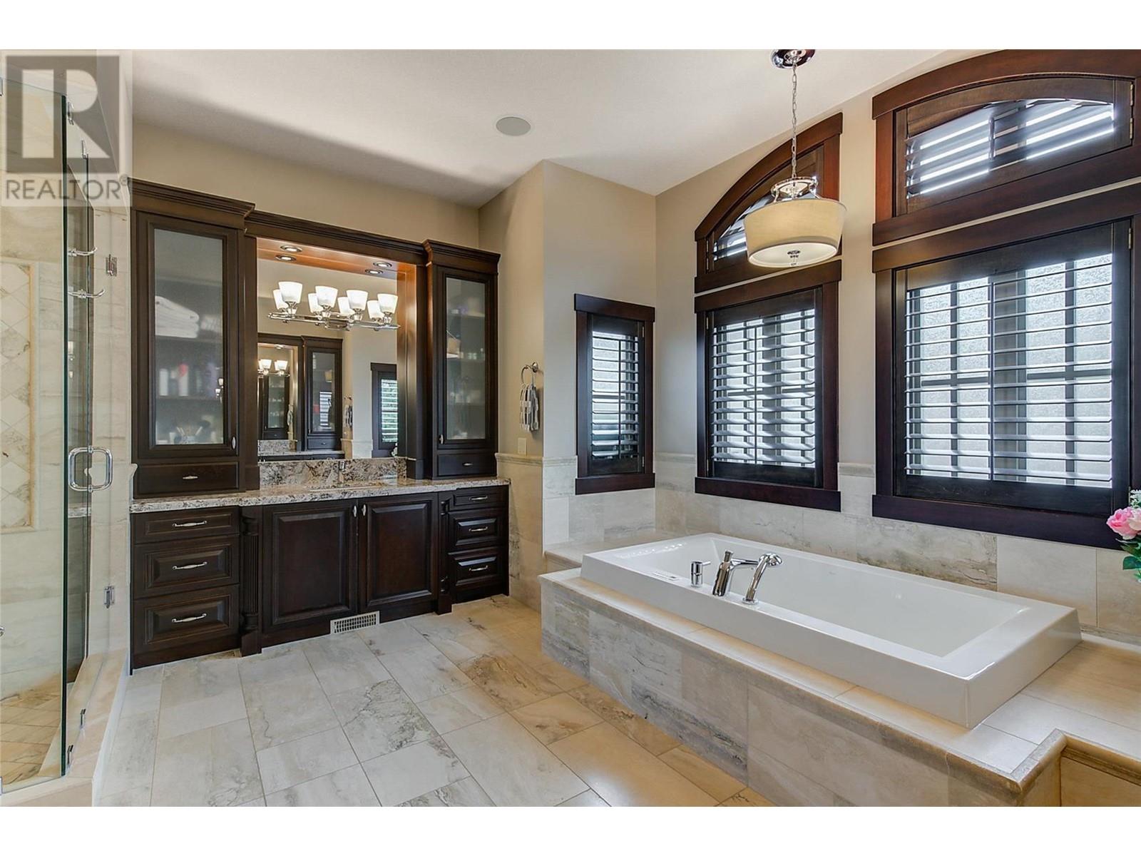 1524 Vineyard Drive