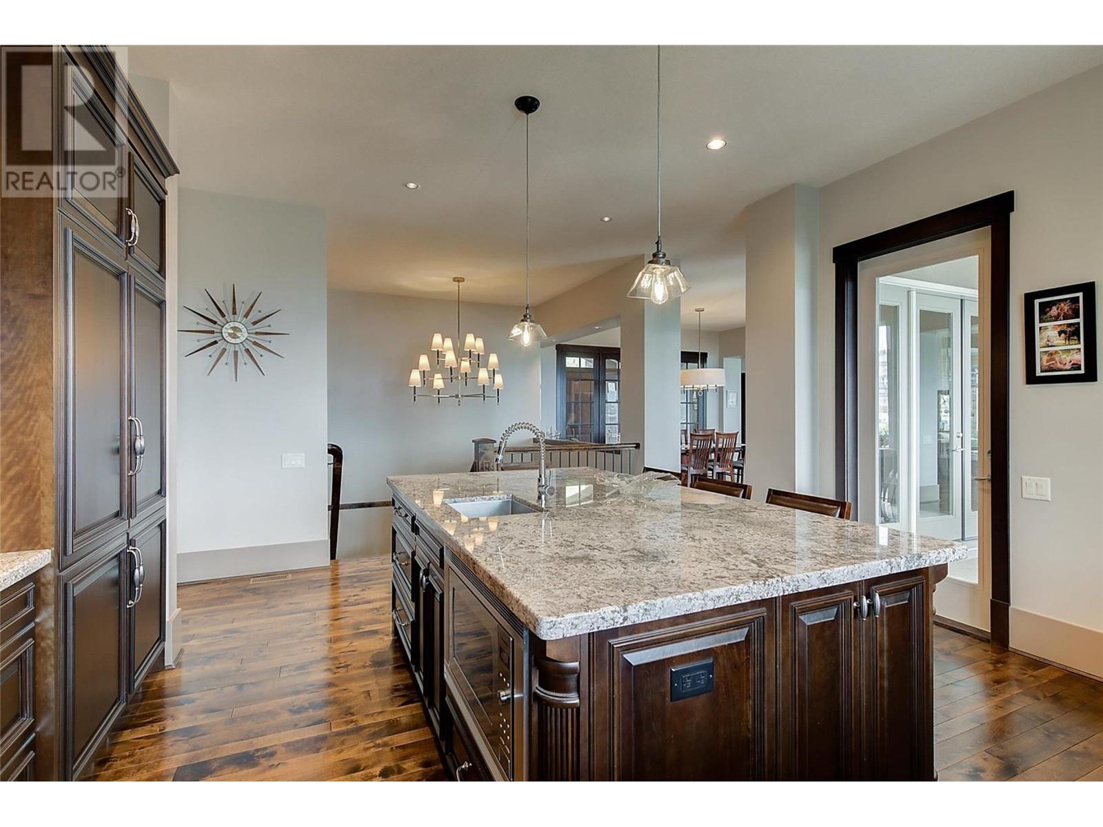 1524 Vineyard Drive
