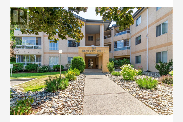 #305 727 Houghton Road,, Kelowna