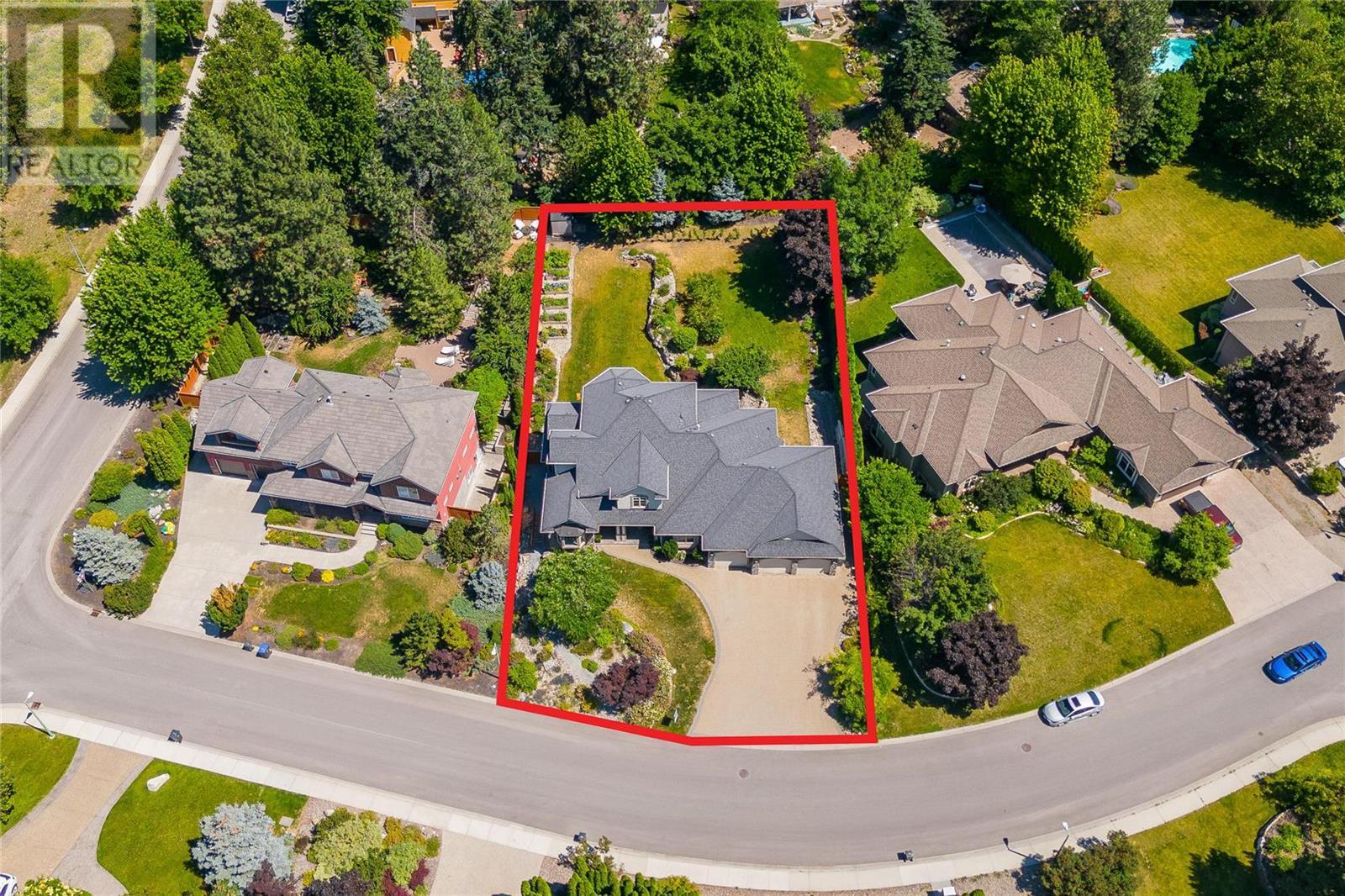 4882 Canyon Ridge Crescent,