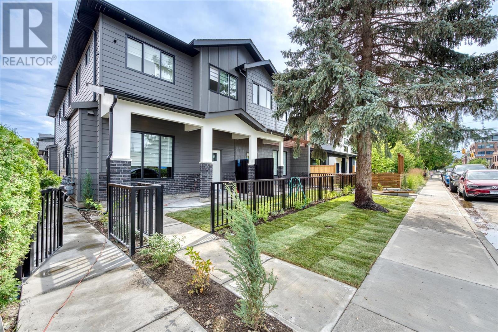 #1 751 Raymer Avenue,, #1