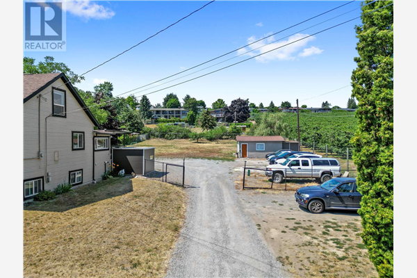 11592 Okanagan Centre Road, E, Lake Country