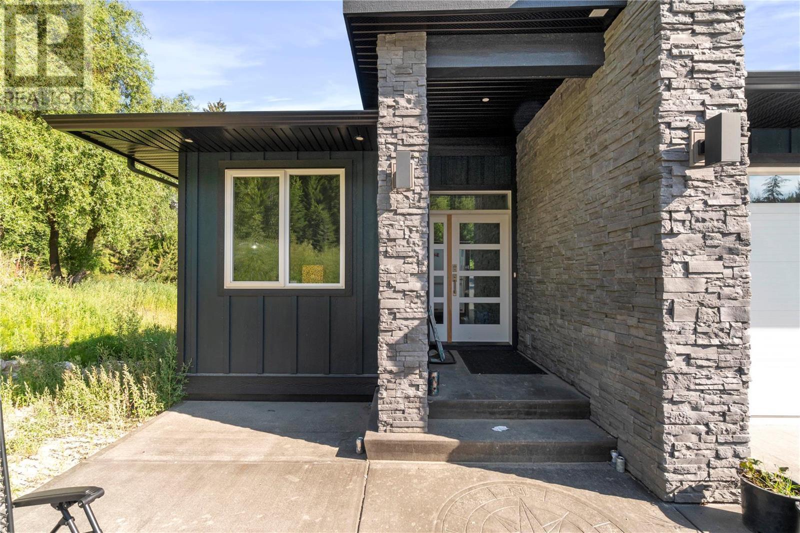 2819 Mountview Drive