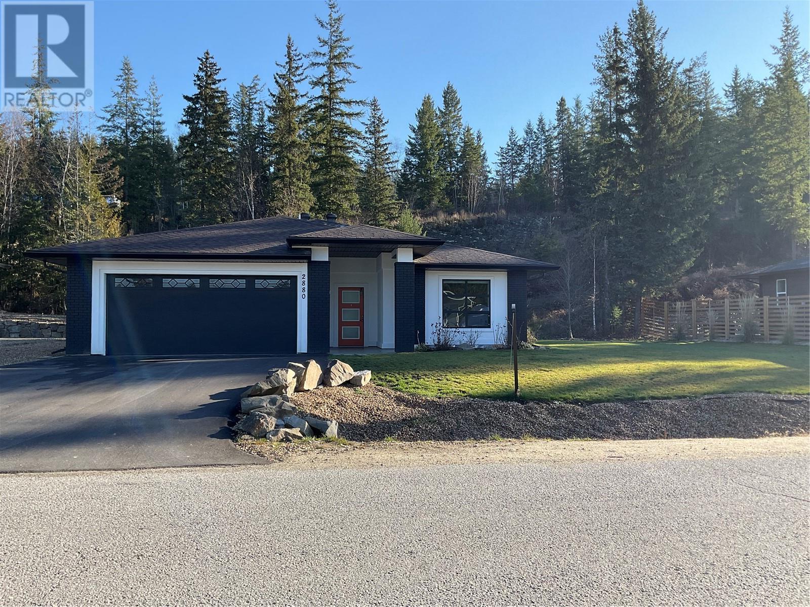 2880 Golf Course Drive