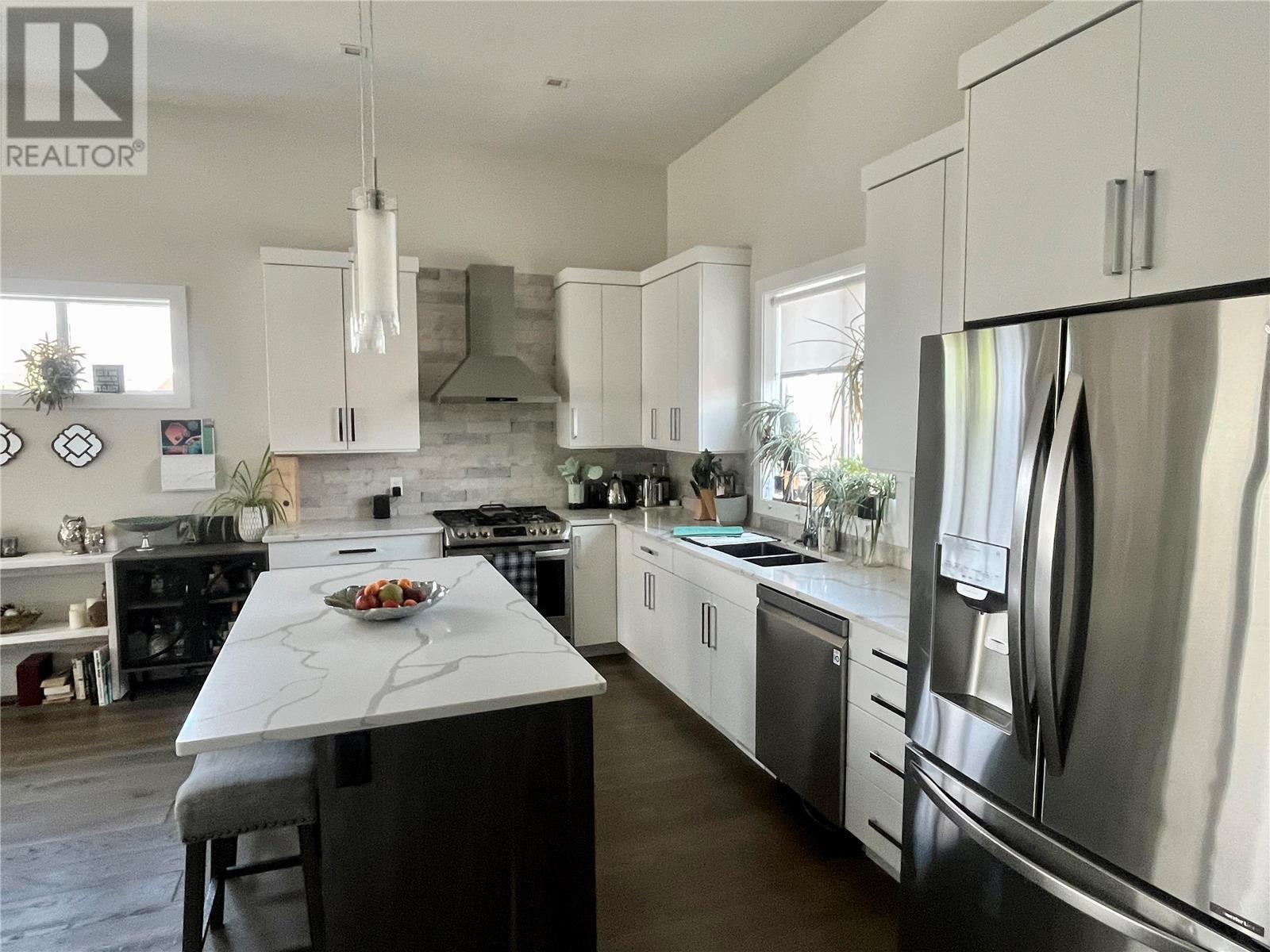 2236 Burnett Street,