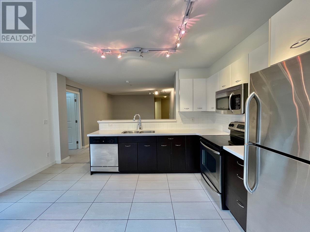 #202 539 Yates Road,, #202