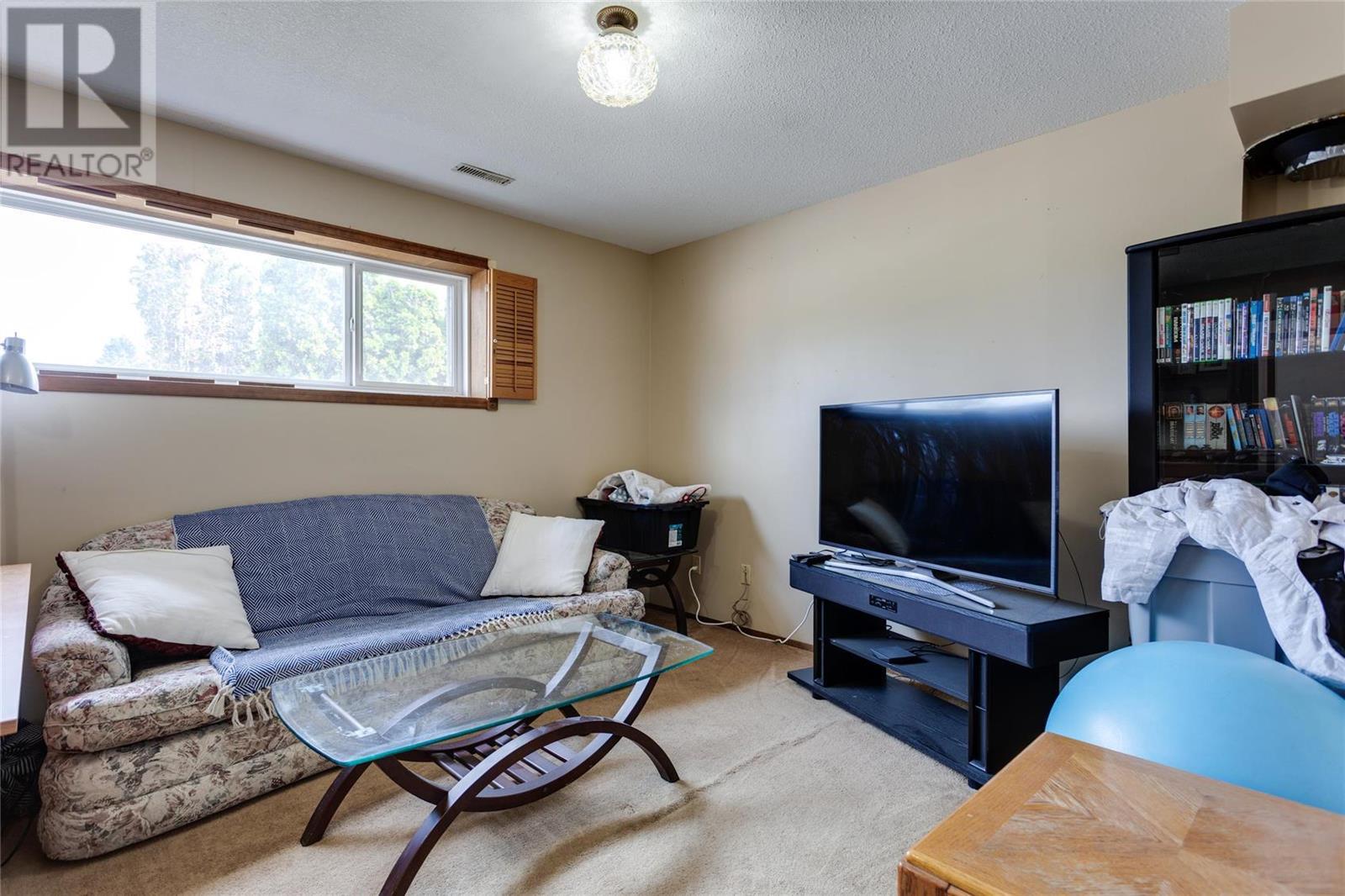 1435 Athans Court,