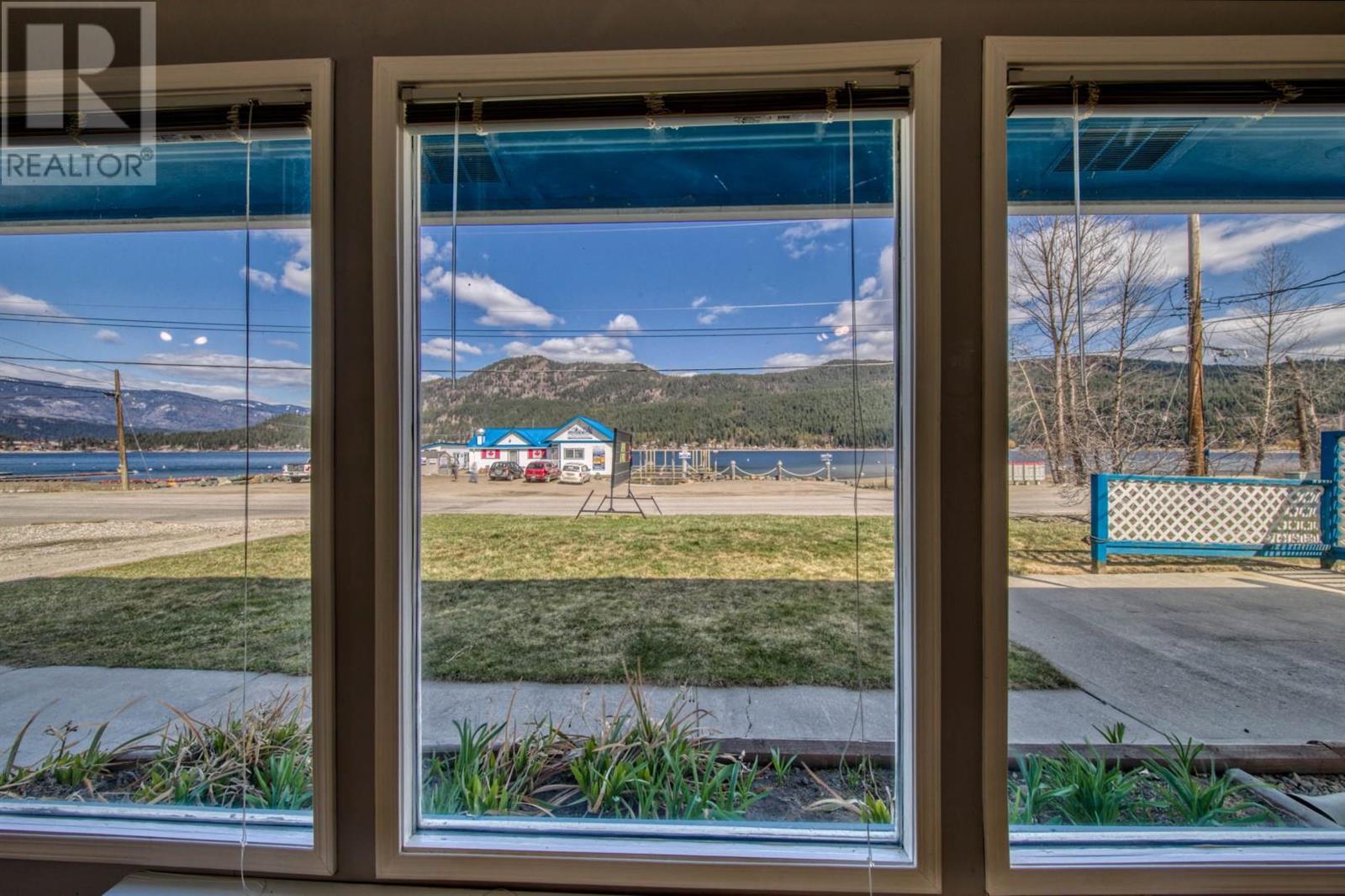 2886 Marine Drive