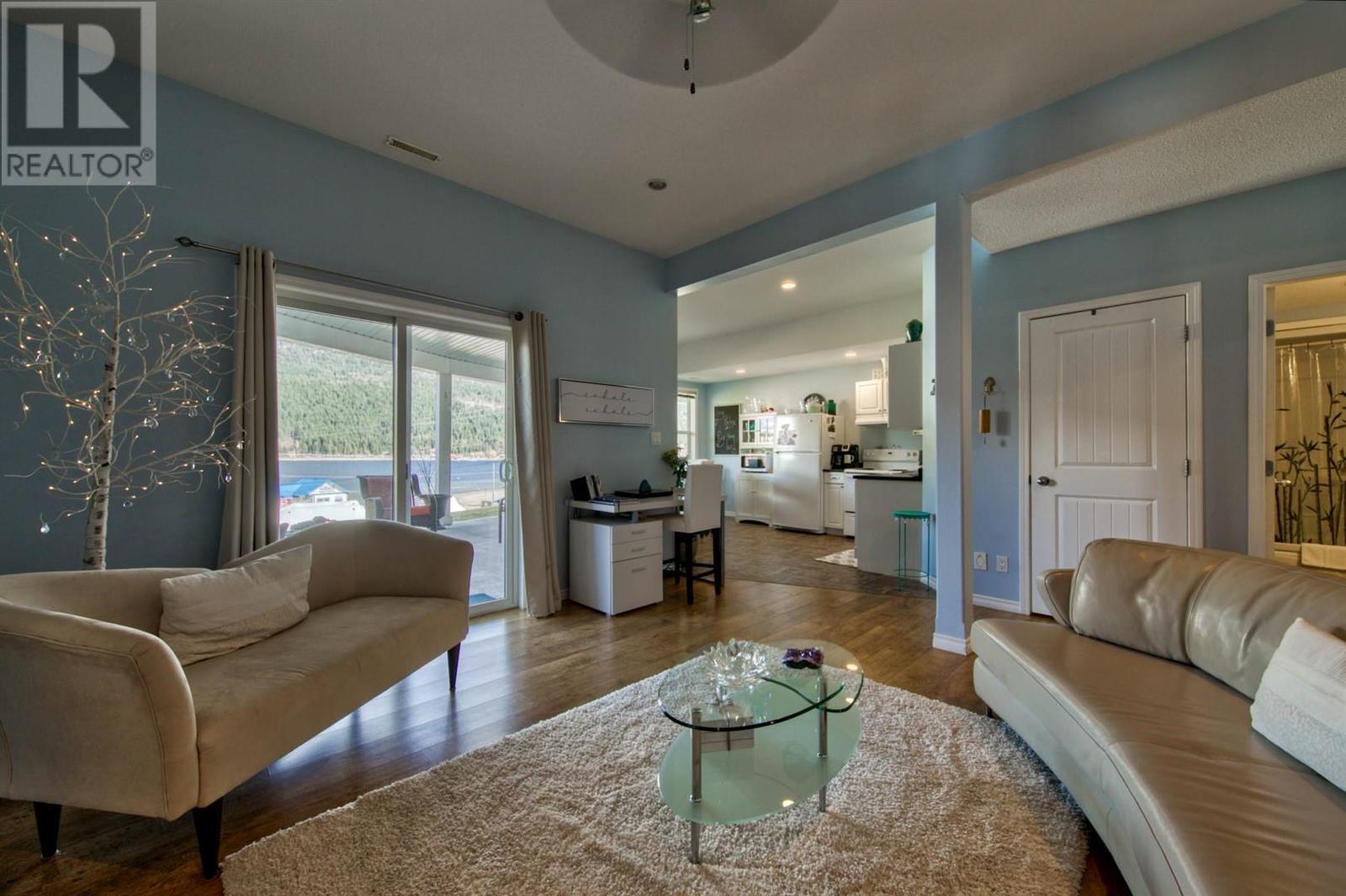 2886 Marine Drive