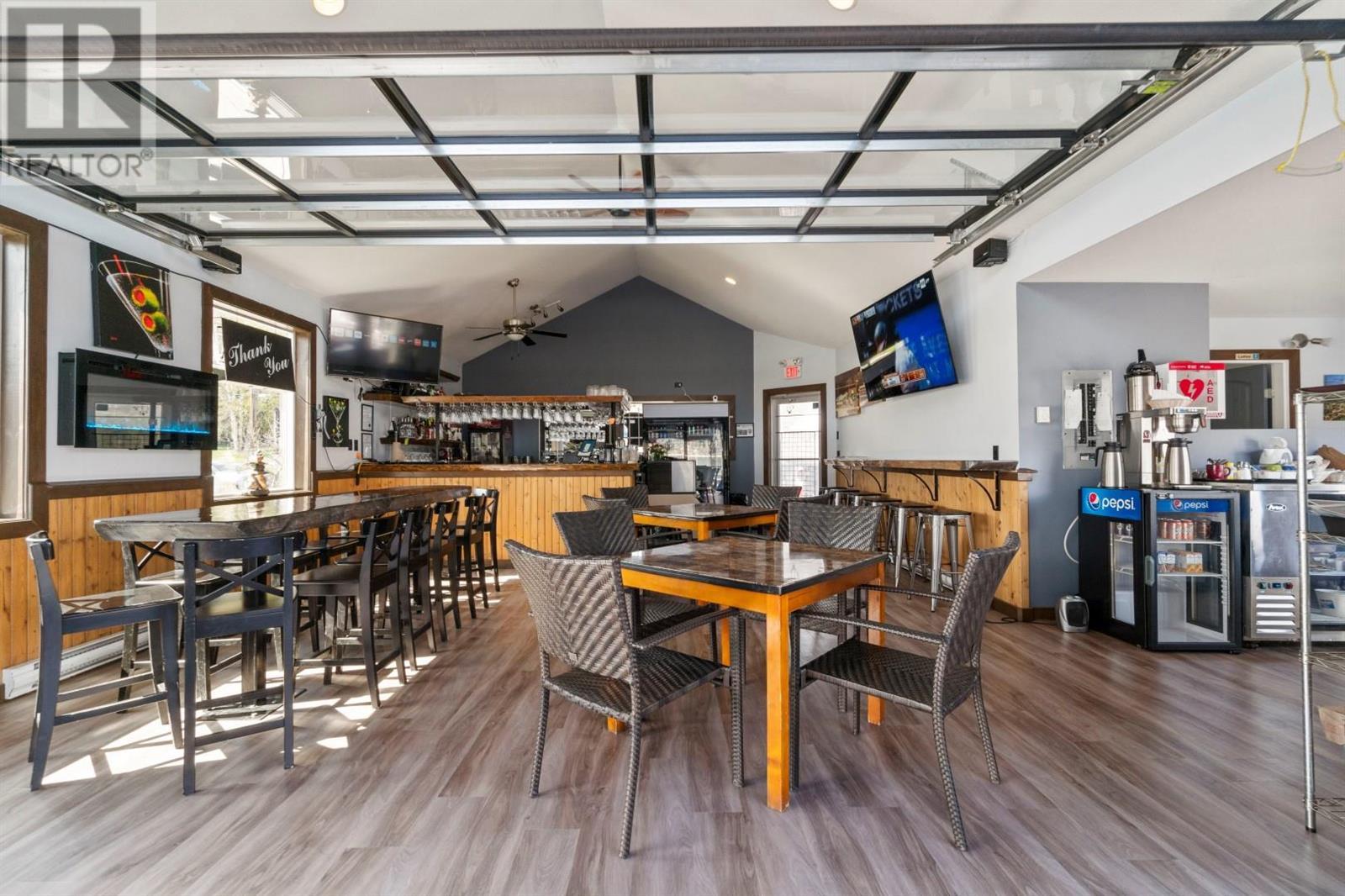 2886 Marine Drive