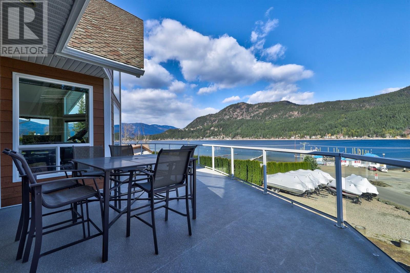 2886 Marine Drive