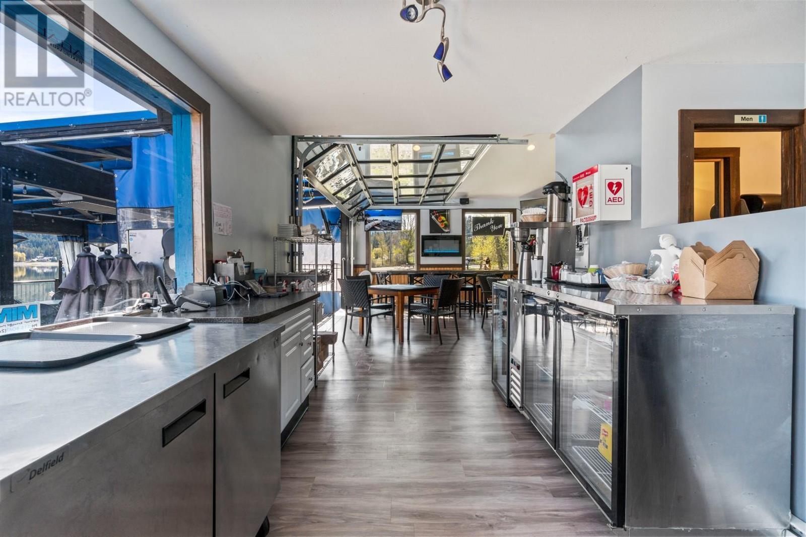 2886 Marine Drive