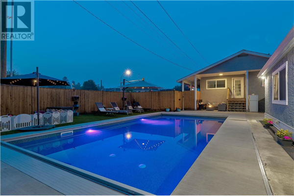 889 Cadder Avenue,, Kelowna