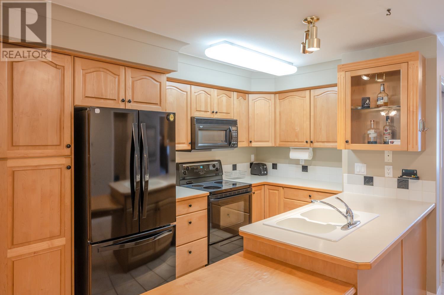 800 RAILWAY Lane Unit# 7, #7