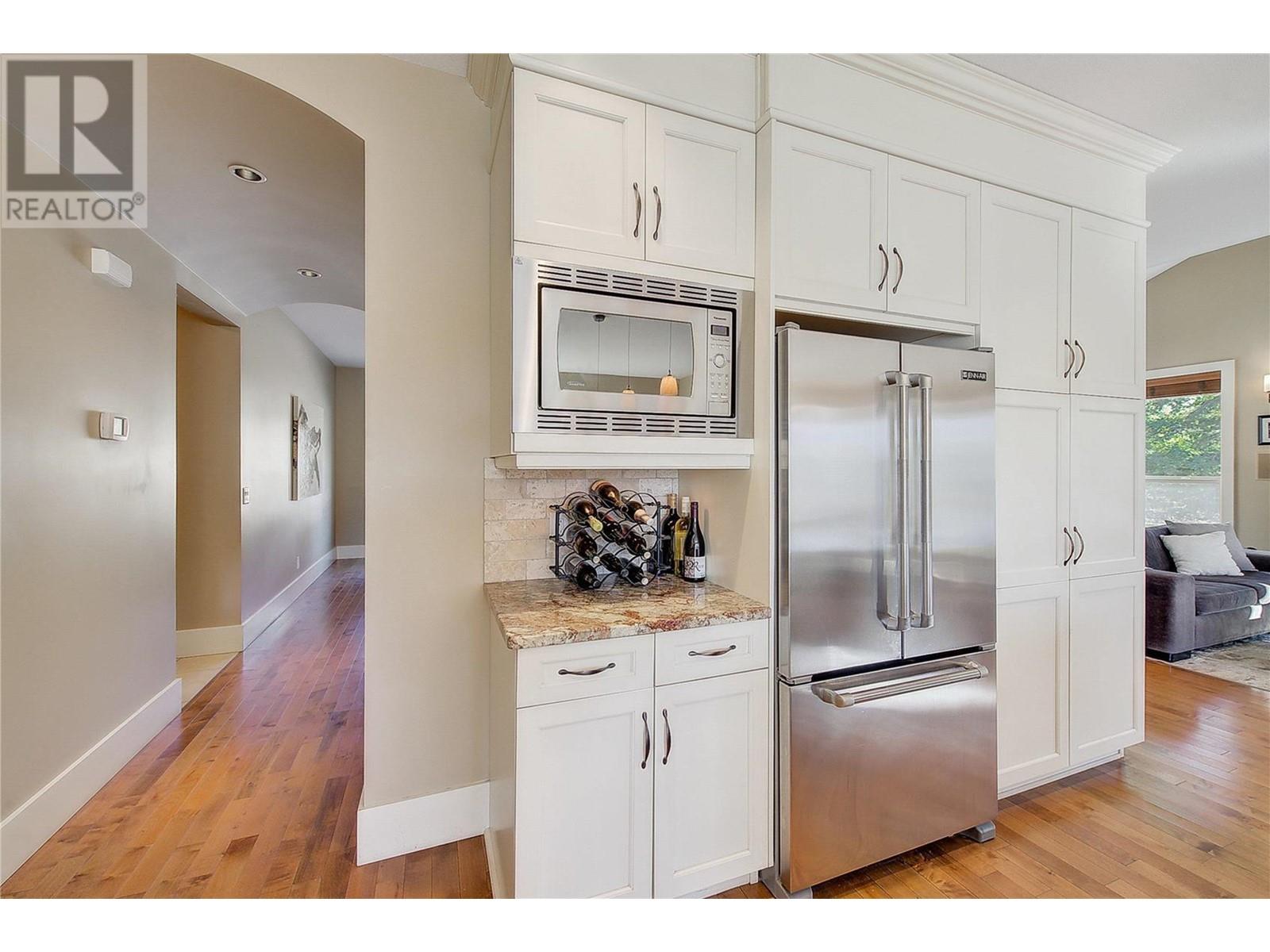 5322 Upper Mission Drive