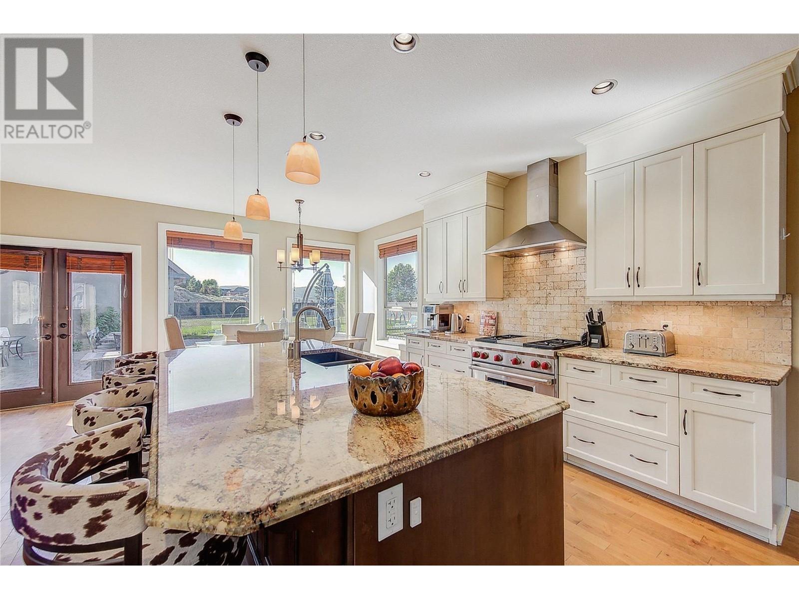 5322 Upper Mission Drive