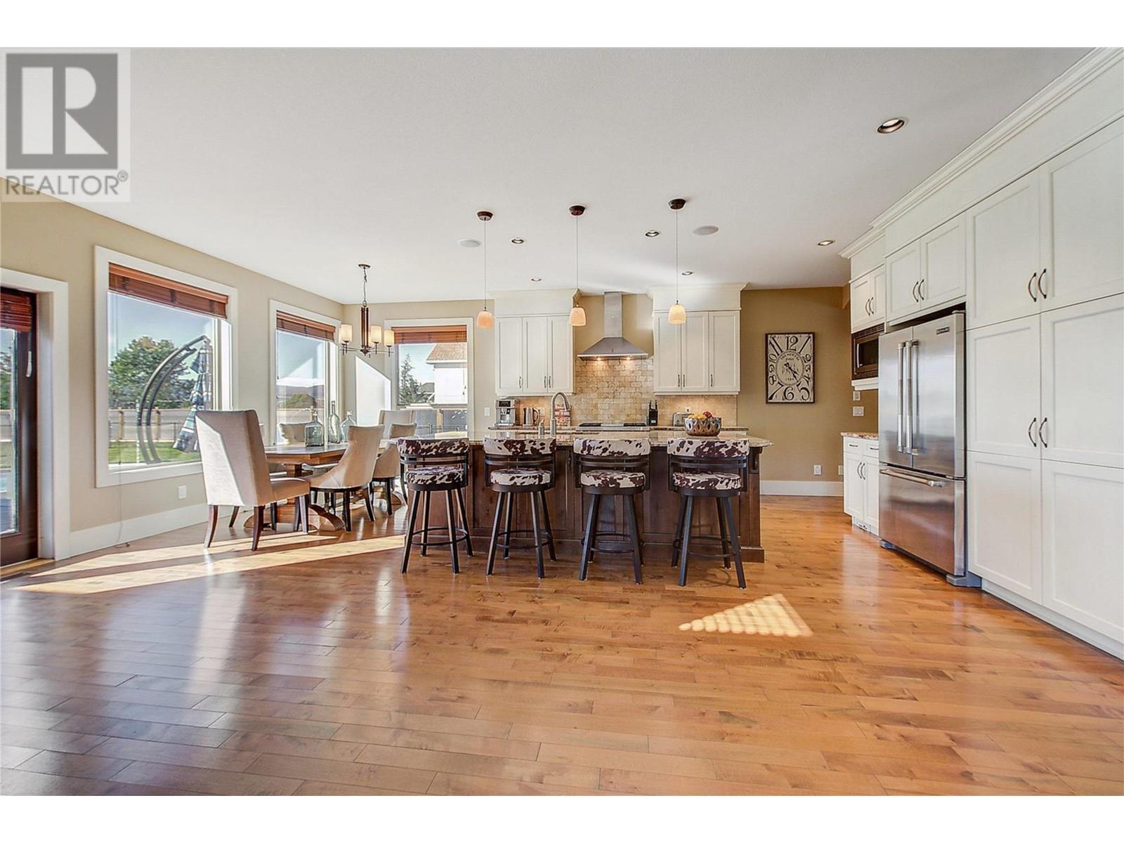 5322 Upper Mission Drive