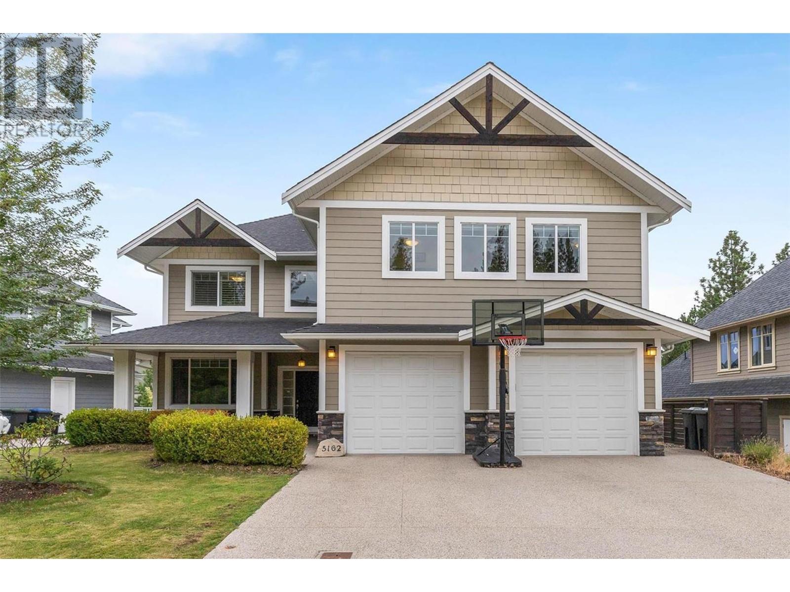 5162 Chute Lake Crescent,