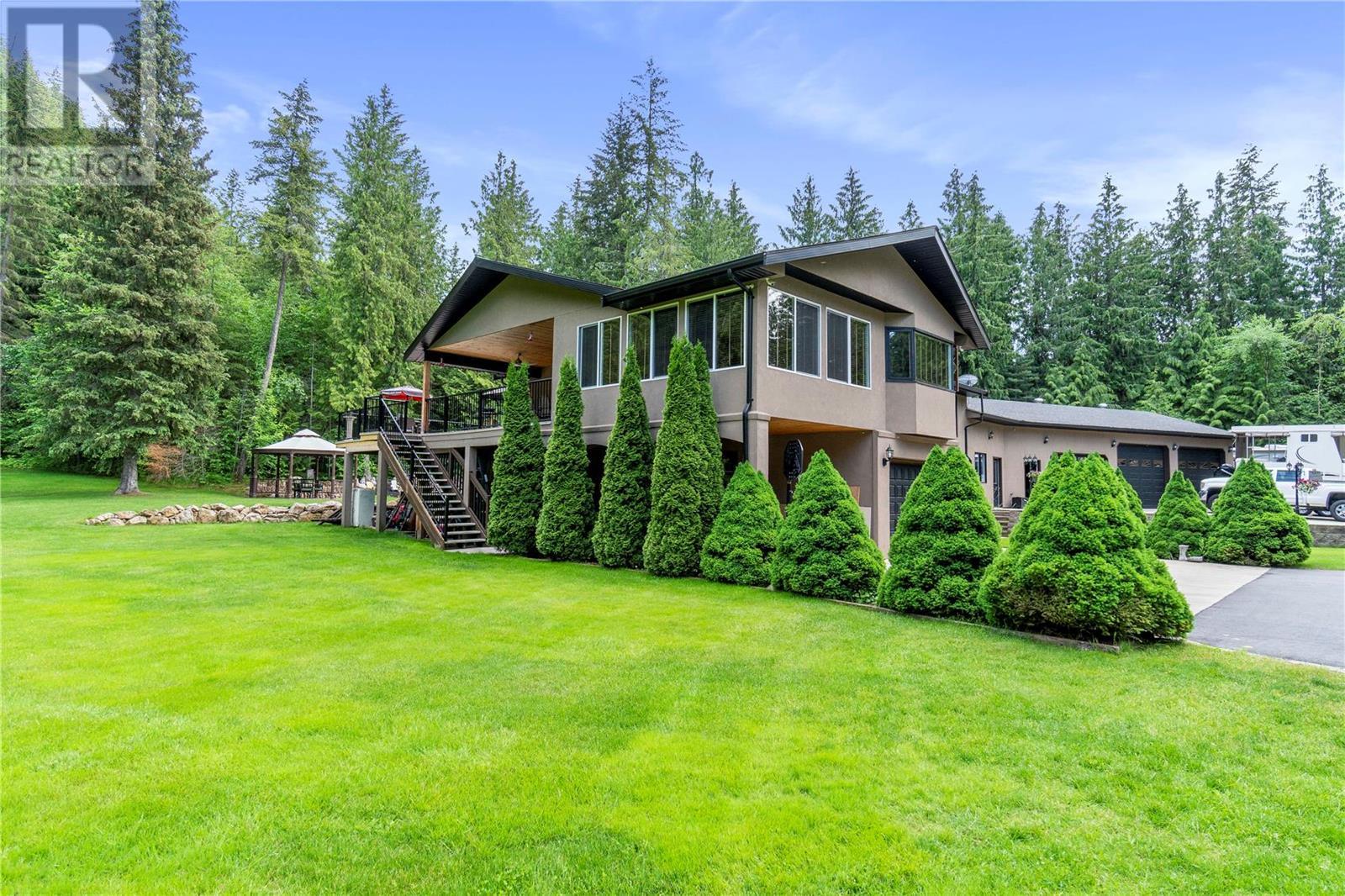2746 Balmoral Road