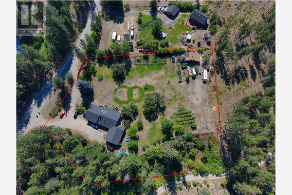 5156 Mackinnon Road,, Peachland