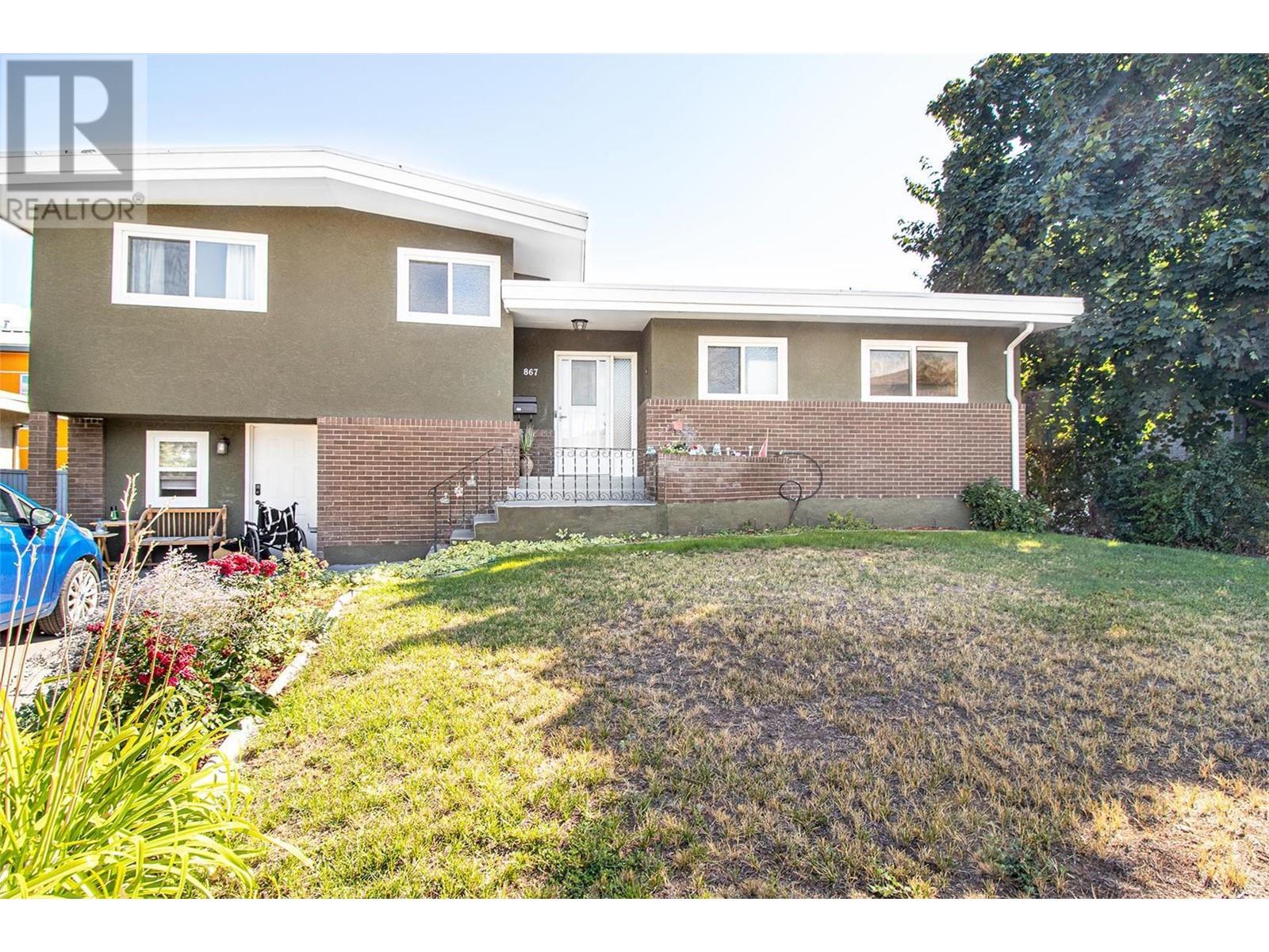 867 Grenfell Avenue,