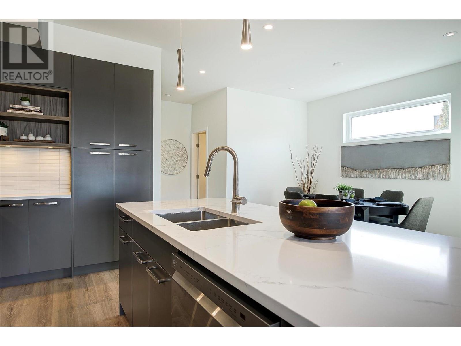 845 Lawson Avenue Unit# 4, #4