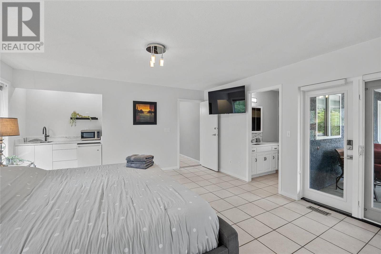 11591 Turtle Bay Court