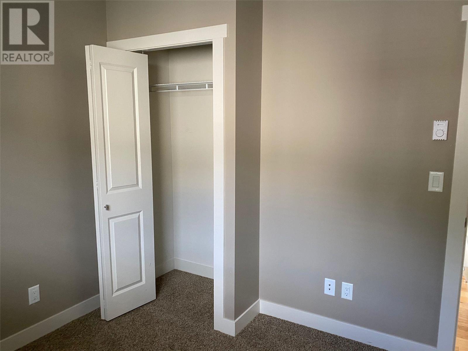 1449 1 Avenue NE Unit# 305, #305