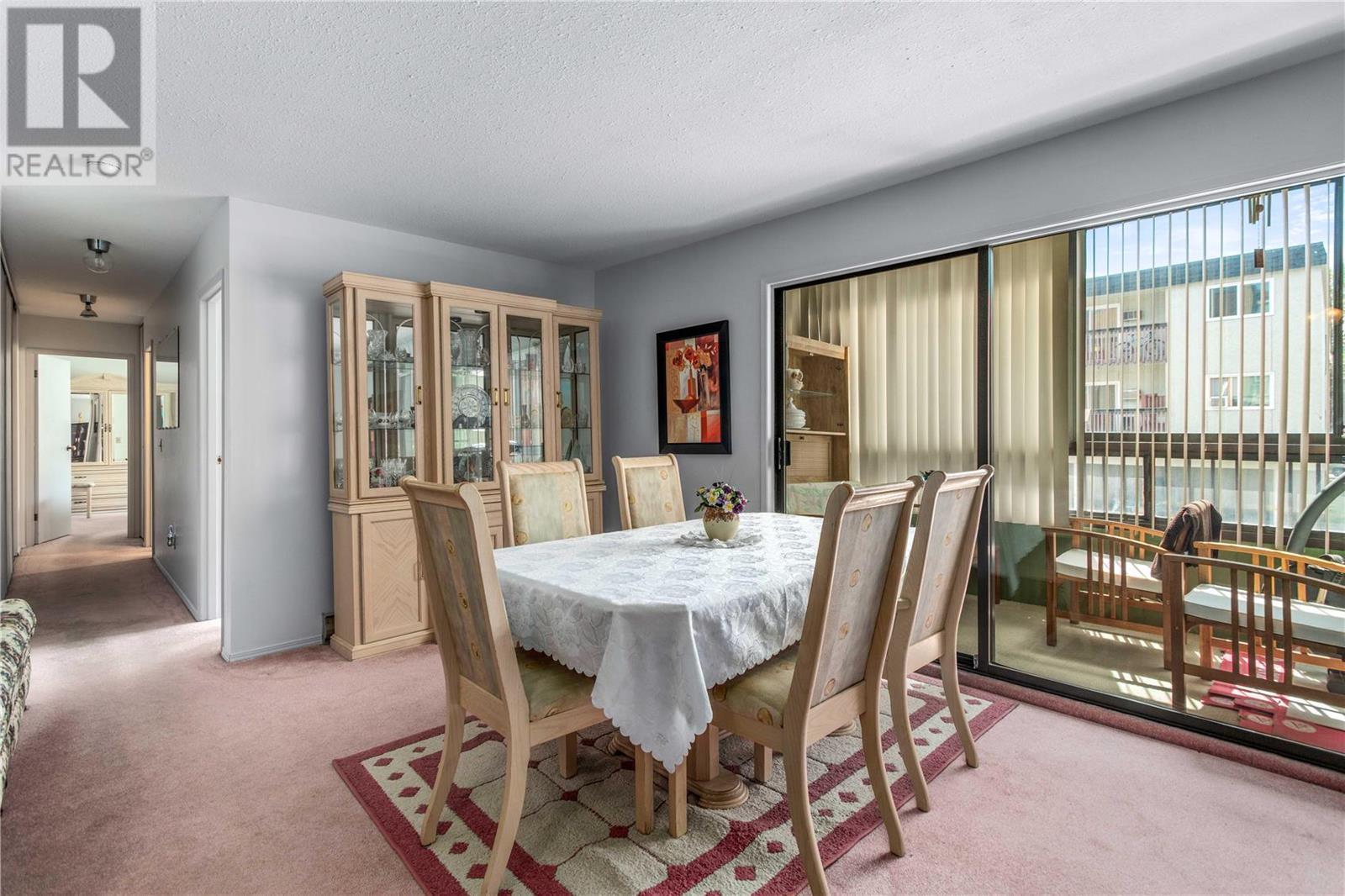 #204 555 Rowcliffe Avenue,, #204