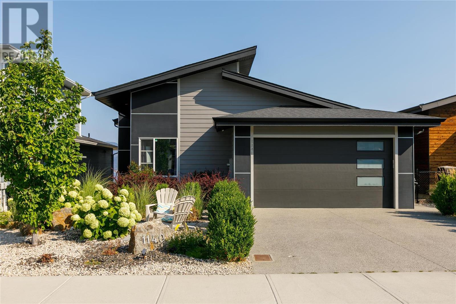 1140 Goldfinch Place,