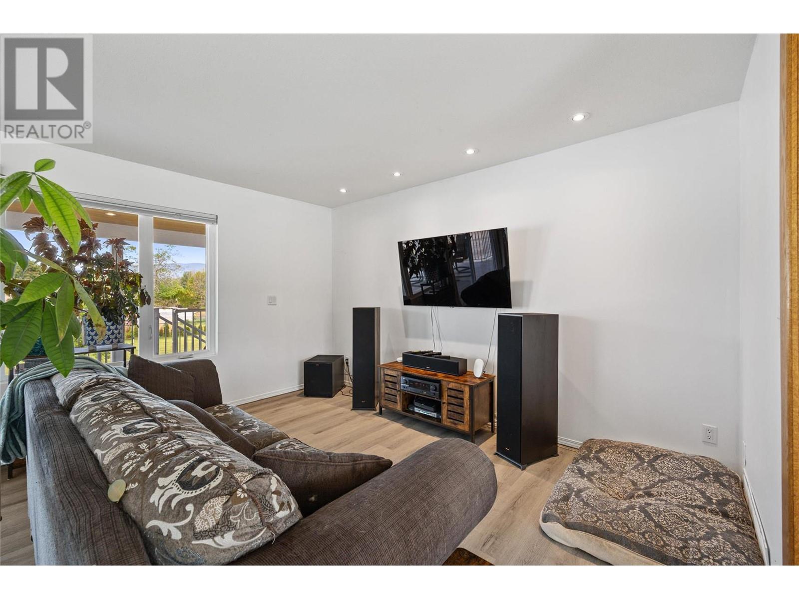 3568 Spiers Road