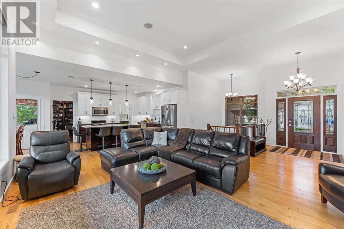 1444 Kloppenburg Road,