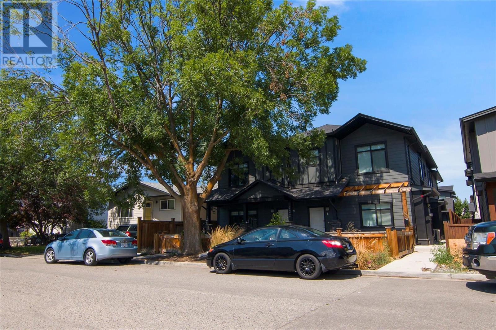 #2 722 Coopland Crescent,, #2