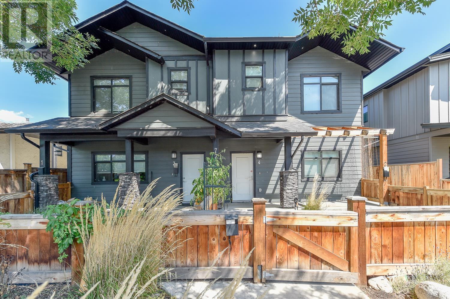 #4 722 Coopland Crescent,, #4