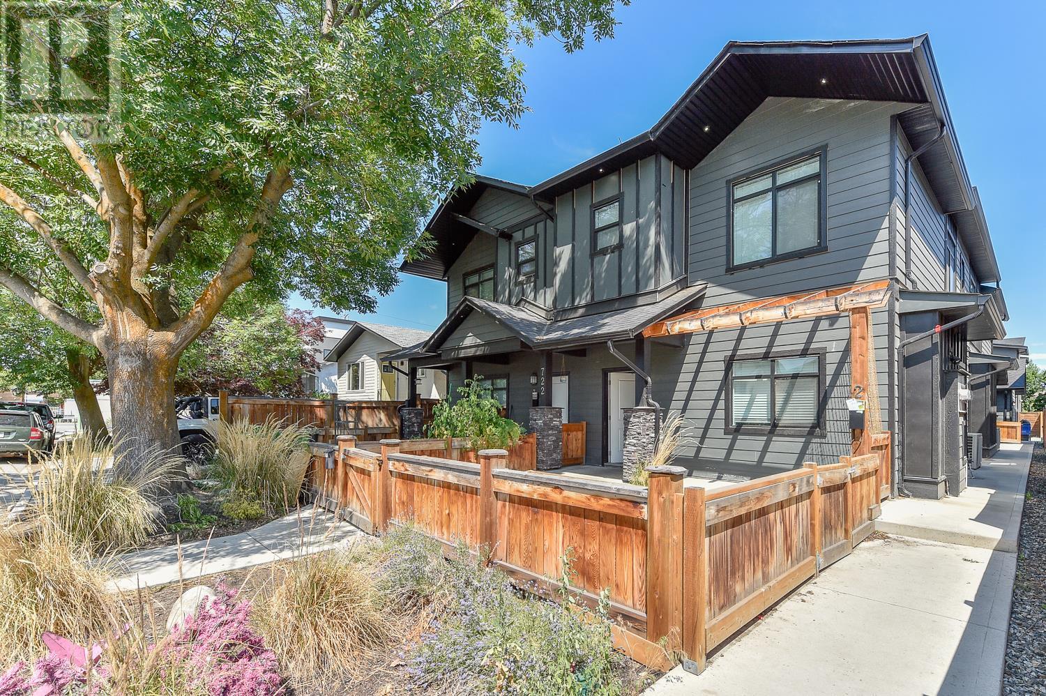 #1-4 722 Coopland Crescent,, #1-4