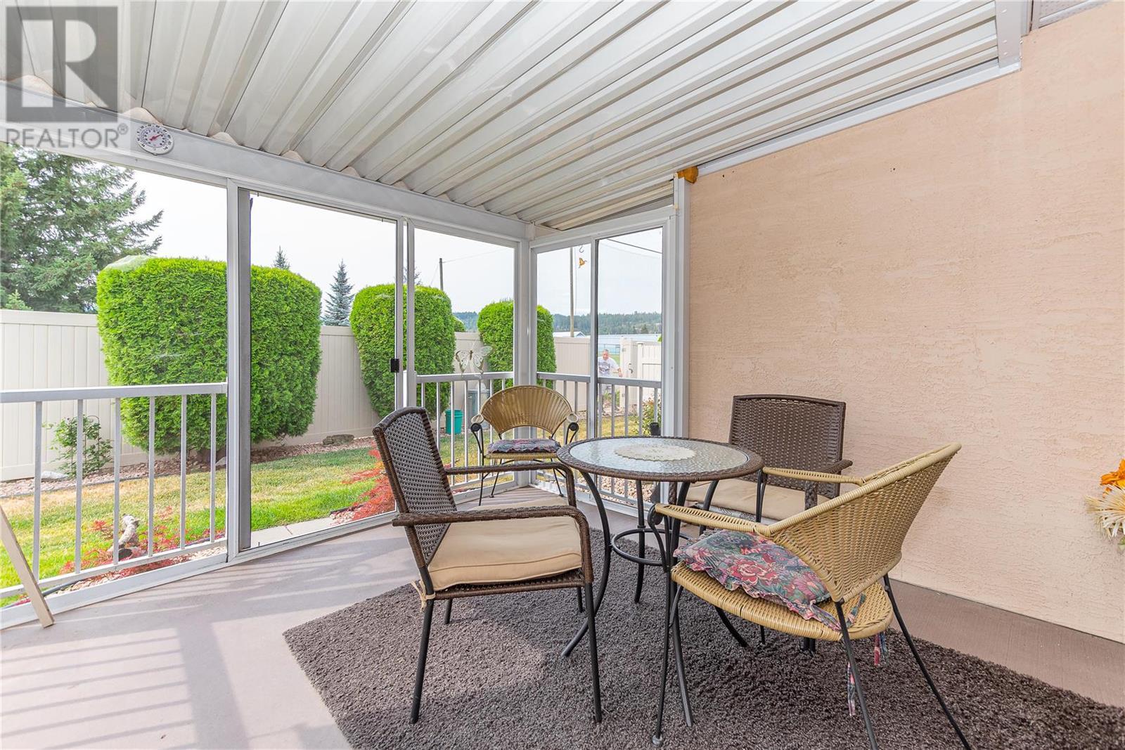 201 Kildonan Avenue Unit# 8, #8