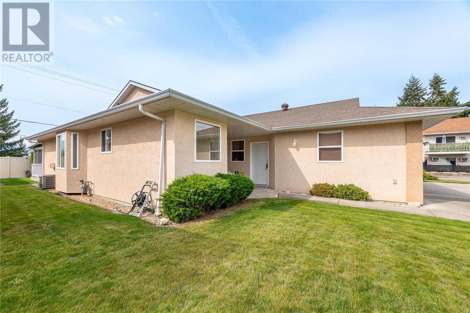 201 Kildonan Avenue Unit# 8, #8