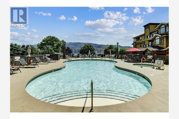 #313 3996 Beach Avenue,, Peachland