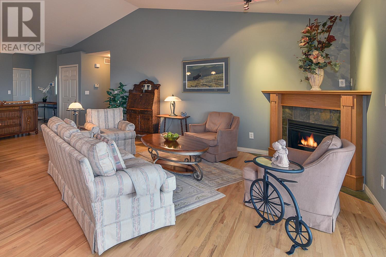 Listing 10282044 - Large Photo # 10