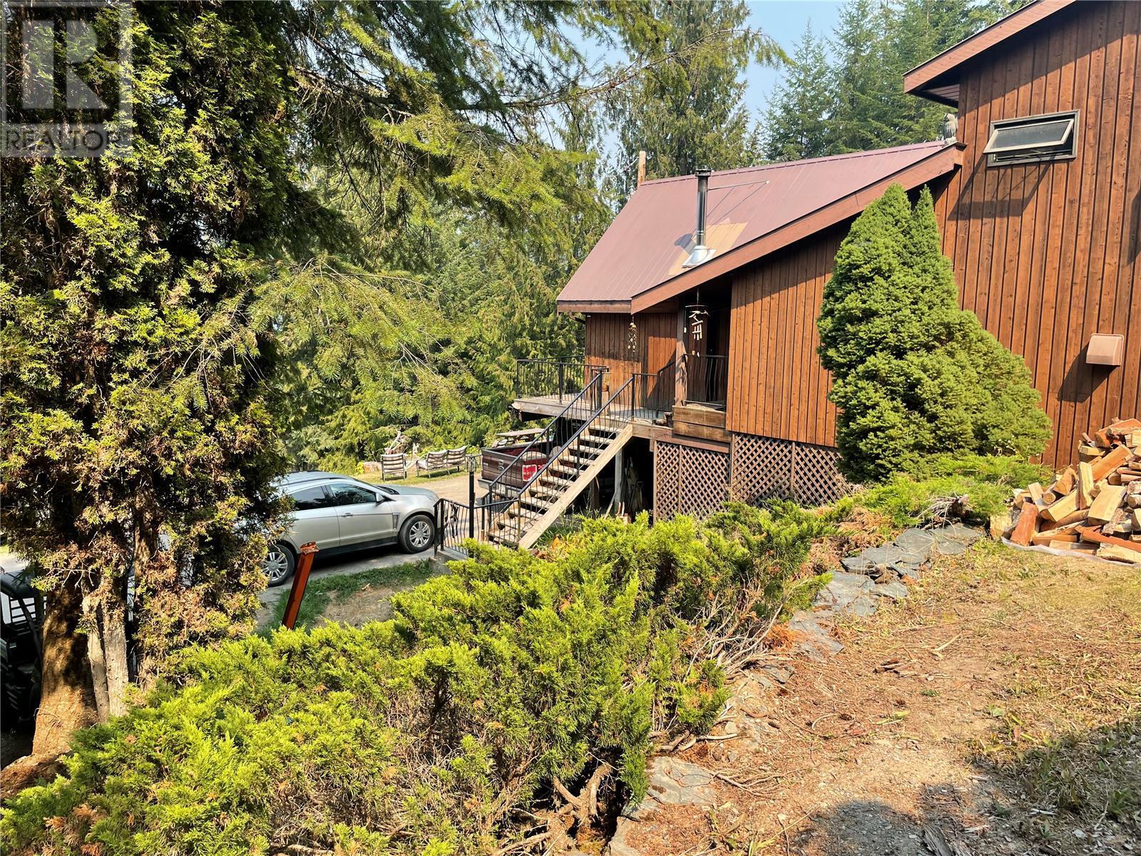 5508 Eagle Bay Road