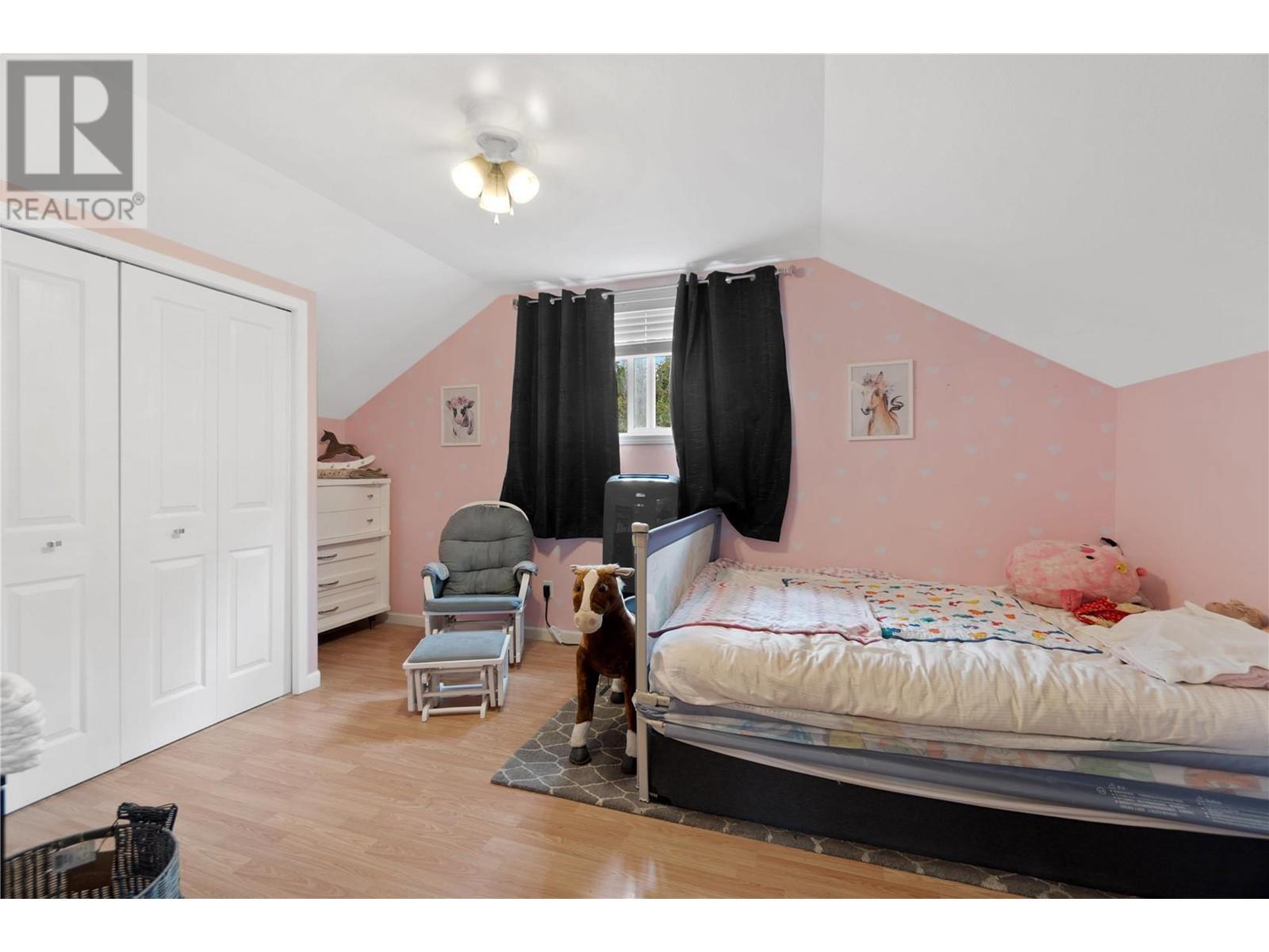 60 Furlong Road